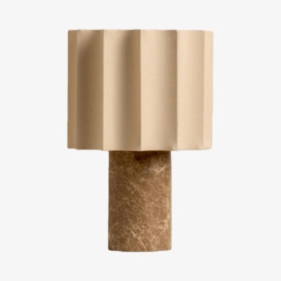 Lampada da tavolo Cavilon con paralume in lino a forma di ventaglio - Finiture in pietra adatte ai soggiorni