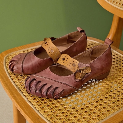 Mary Janes vintage de piel de vaca con bloques de color y tiras con flores en gris y morado