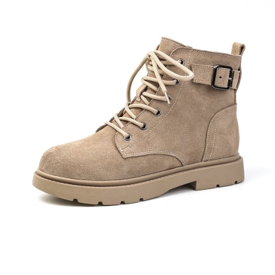 Stivaletto basso da donna in pelle scamosciata con lacci