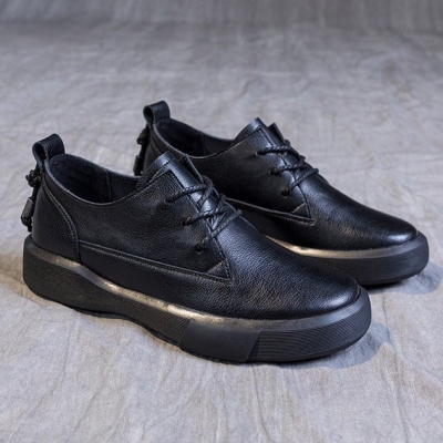 Mocassini alla caviglia da donna in pelle con punta tonda e lacci, scarpe basse
