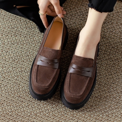 Mocassini con plateau classici fatti a mano, scarpe basse da donna