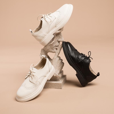 Zapatos de mujer con punta de ala, hechos a mano, de cuero, con puntera en forma de W, estilo brogue, Oxfords y planos con lazo, elegantes, en negro y blanco