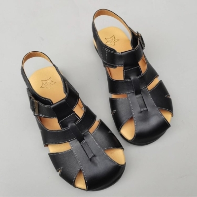 Sandalias de cuero de horma ancha para mujer: antideslizantes, c&oacute;modas e informales para el verano.
