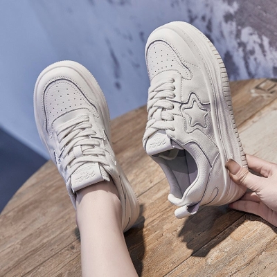 Zapatillas de plataforma de cuero con cordones y estrellas para mujer