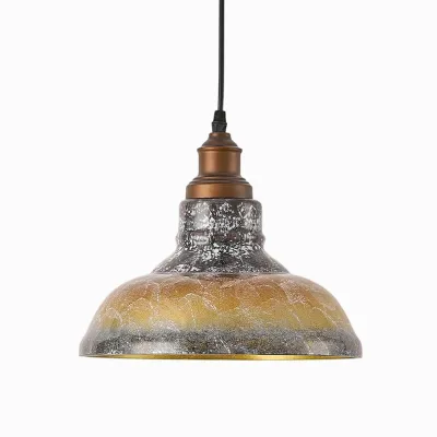Lampada a sospensione in vetro grigio fum&eacute; e metallo bronzo spazzolato.