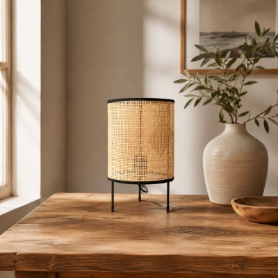 Lampe de table LED en rotin tress&eacute; naturel