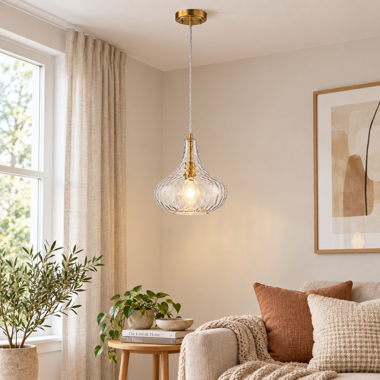 Lampadario a sospensione vintage in vetro con altezza regolabile.