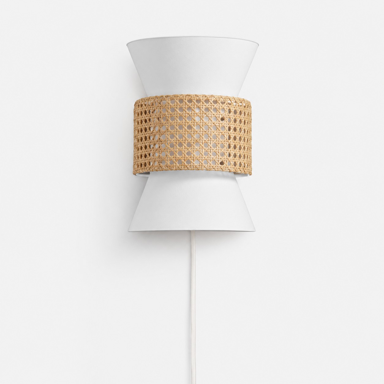 Wandleuchte im K&uuml;sten-Boho-Stil aus Stoff und nat&uuml;rlichem Rattan mit Stecker f&uuml;r Schlafzimmer und Flur