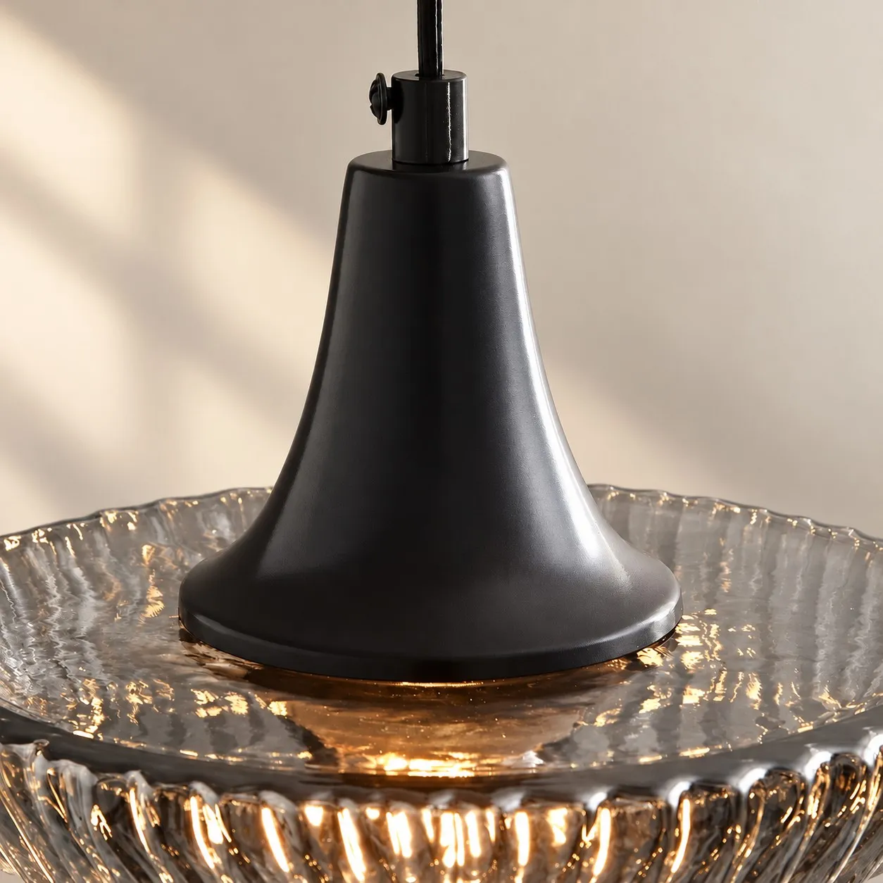 Suspension en laiton et verre style Wabi-Sabi