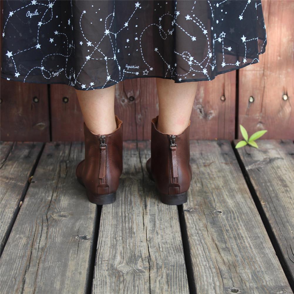 Botas planas de piel suave para mujer, descalzas, con dise&ntilde;o original en color caf&eacute;/negro.