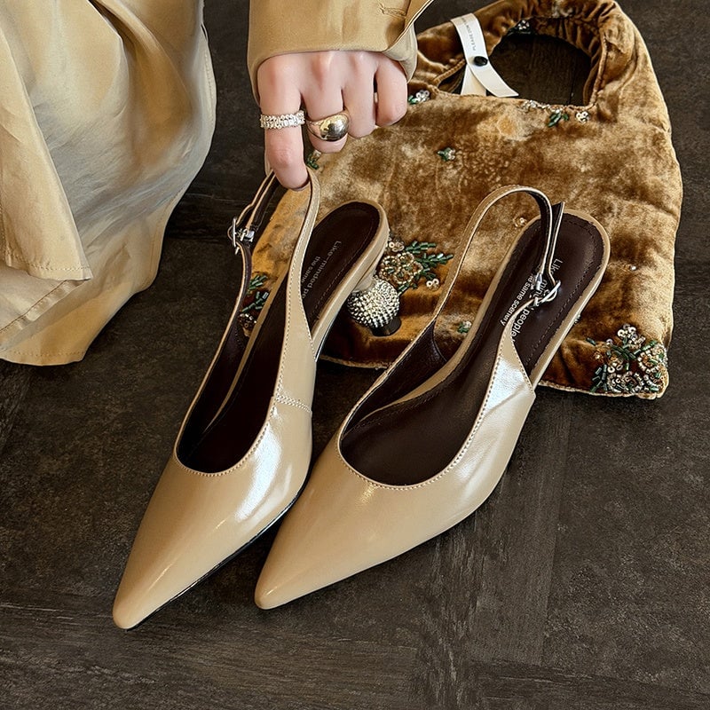 Sandalias elegantes de lujo con punta puntiaguda y pedrer&iacute;a para mujer