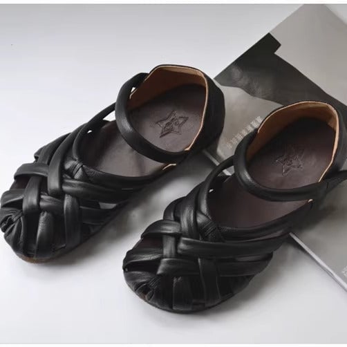 Sandali bassi da donna in pelle intrecciata a mano con velcro