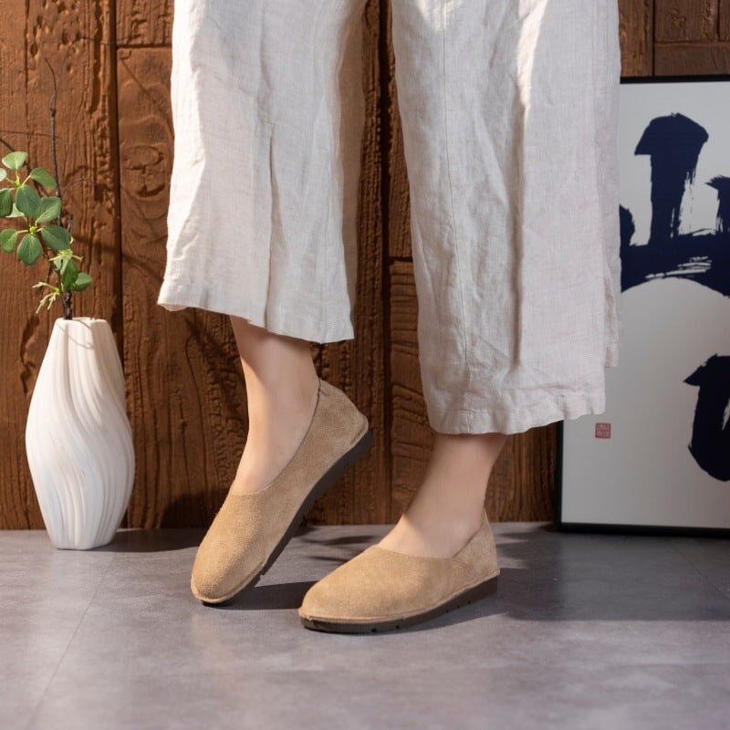 Mocasines informales de ante sin cordones, transpirables, planos y descalzos en caqui, amarillo, marr&oacute;n, beige y caf&eacute;.