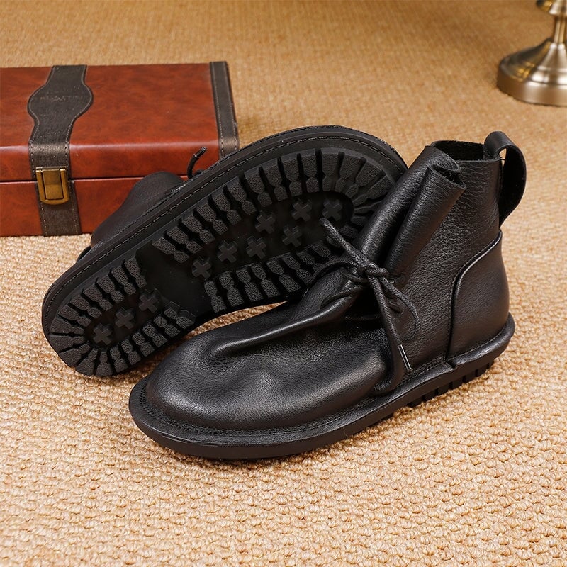 Ręcznie robione, retro, wiązane, płaskie botki z miękkiej sk&oacute;ry dla kobiet w kolorze czarno-brązowym