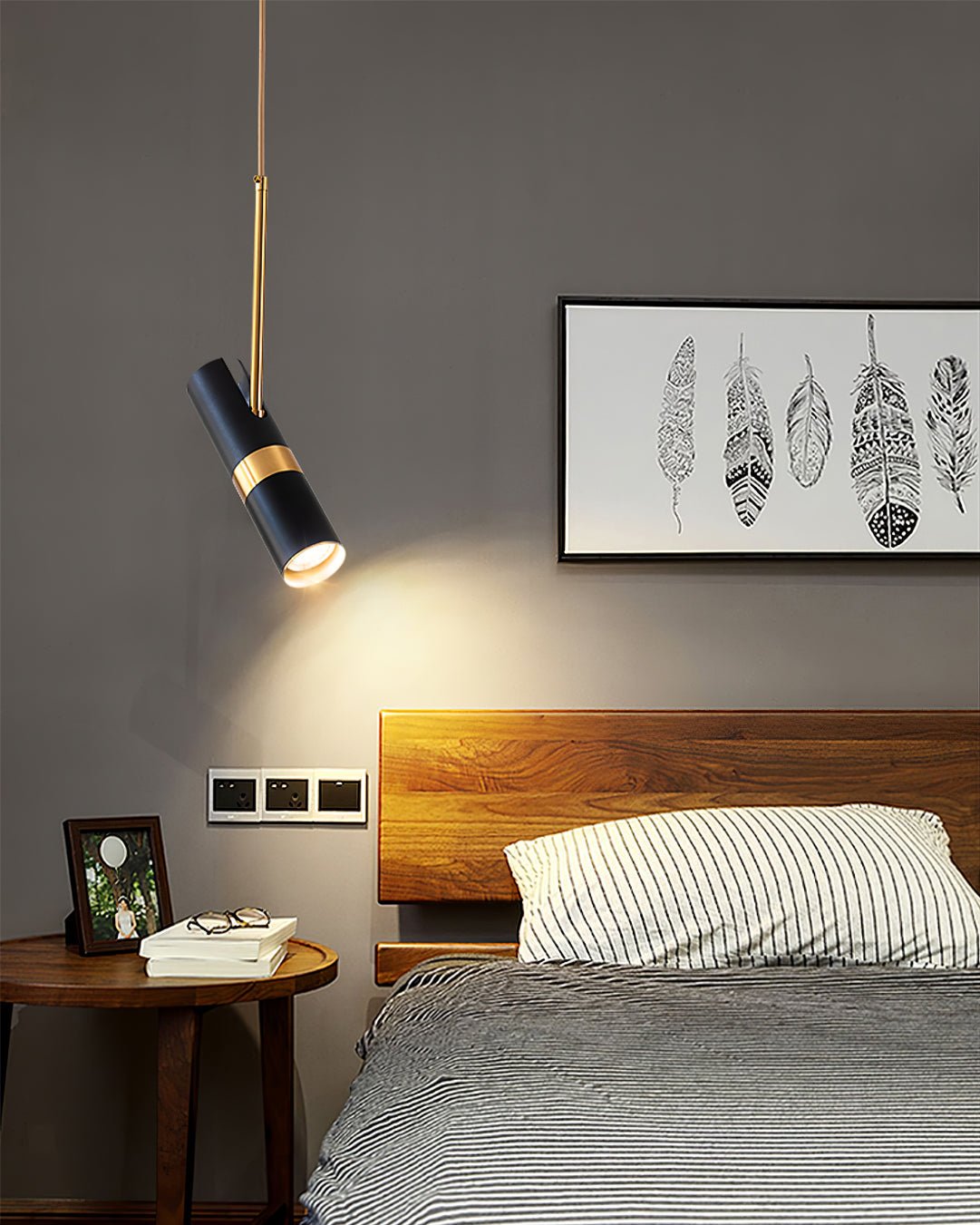 Czarno-złota metalowa lampa wisząca na stałe
