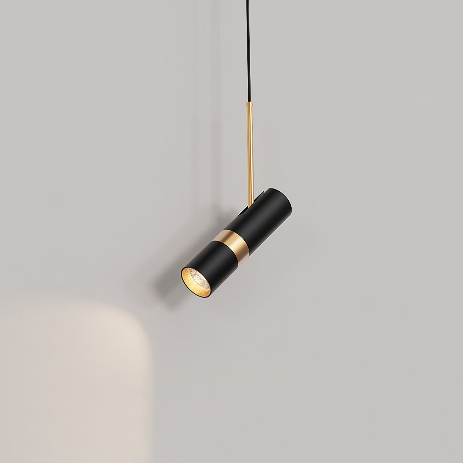 Czarno-złota metalowa lampa wisząca na stałe