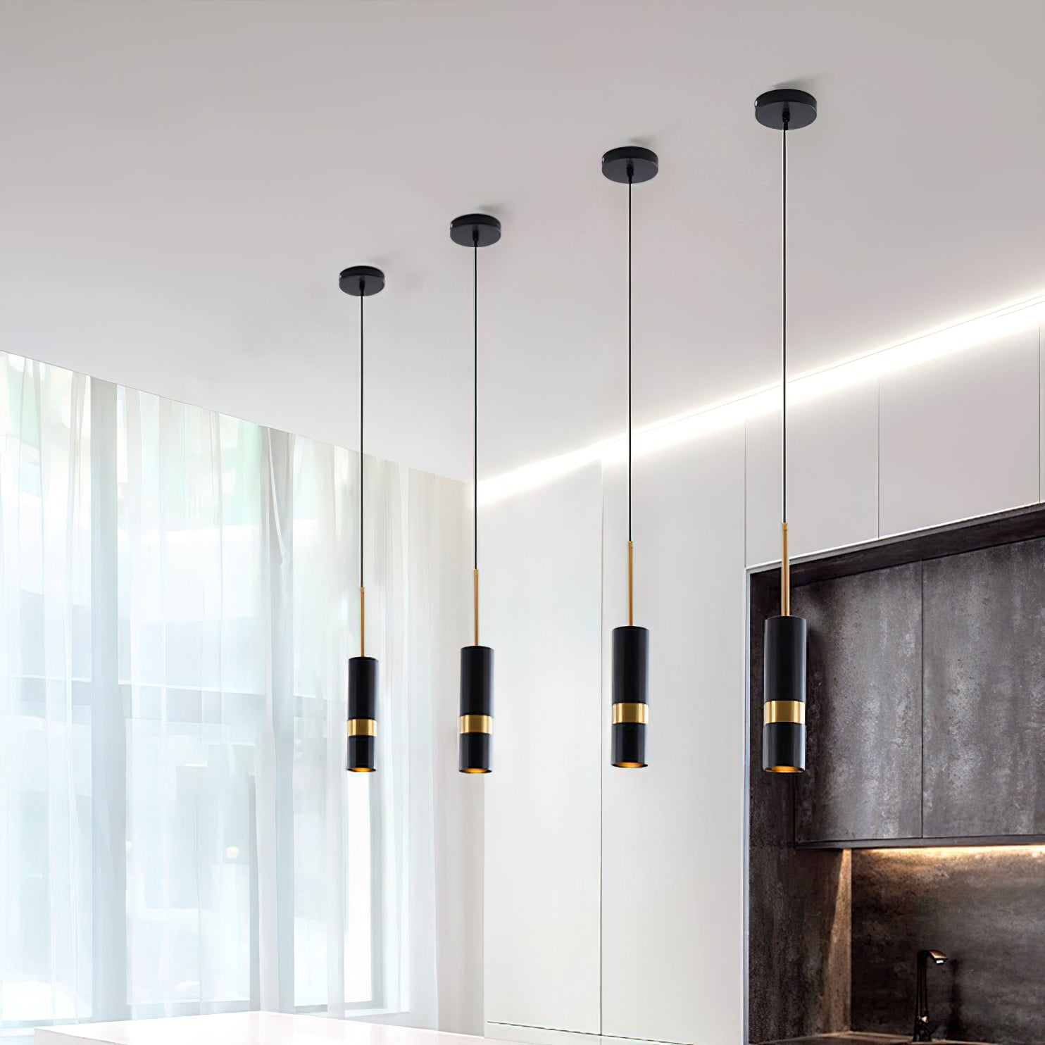 Czarno-złota metalowa lampa wisząca na stałe