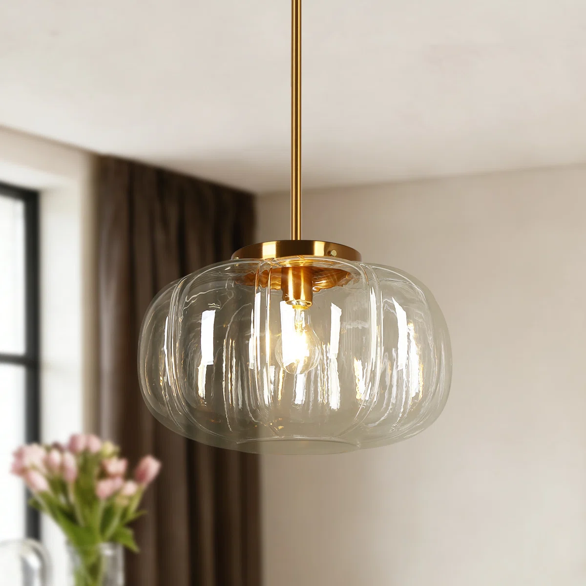 Geribbelde glazen koepelhanglamp met &eacute;&eacute;n licht