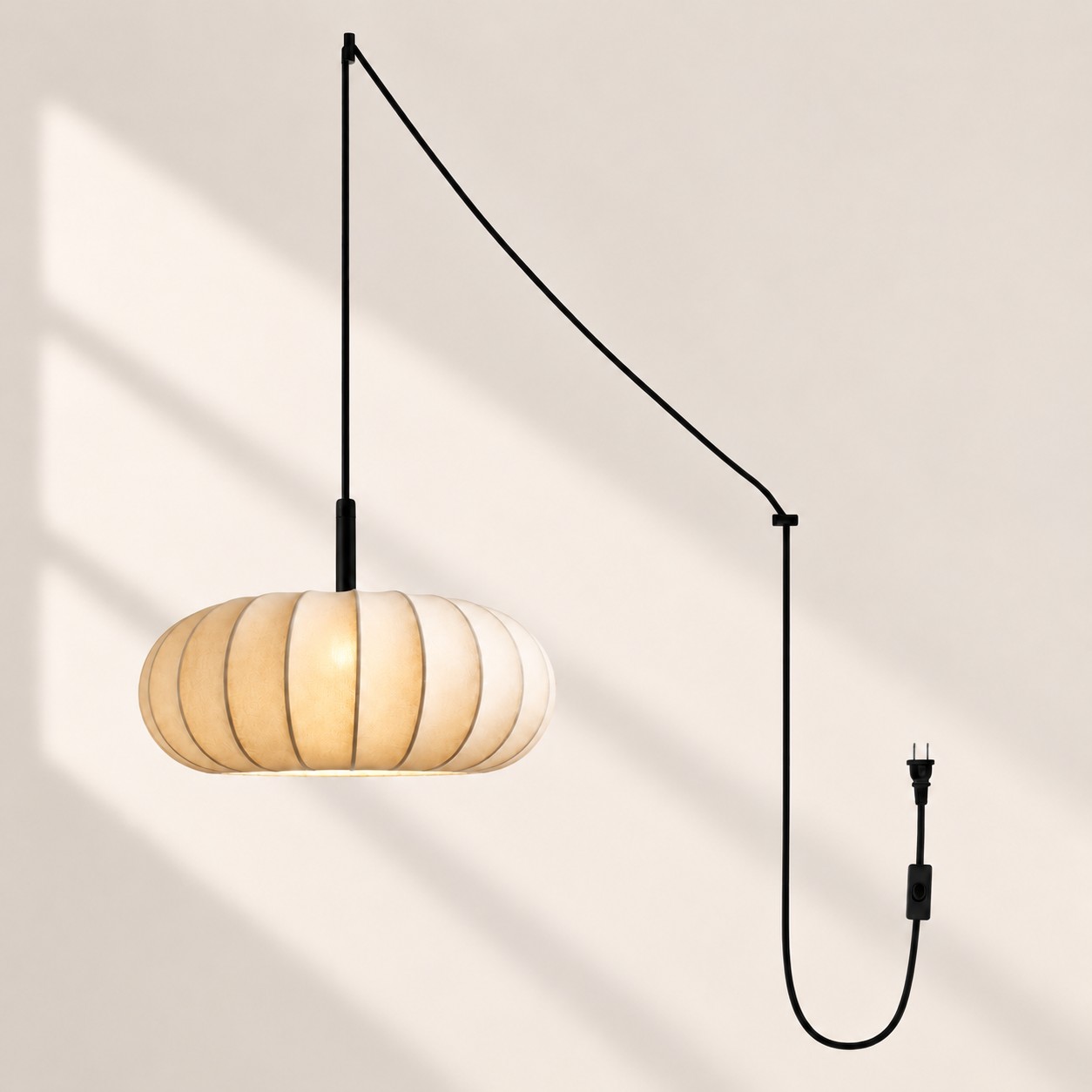 Lampada a sospensione con spina in tessuto bianco