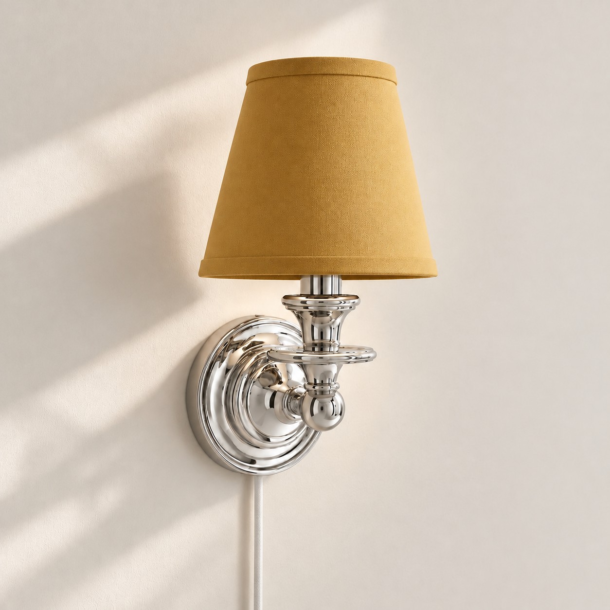 Sconce da parete Rowan senza fili con paralume piatto a tamburo - Lampada da parete in tessuto plug-in