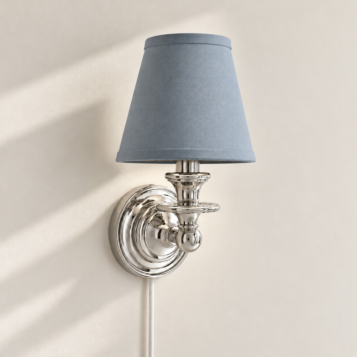 Sconce da parete Rowan senza fili con paralume piatto a tamburo - Lampada da parete in tessuto plug-in