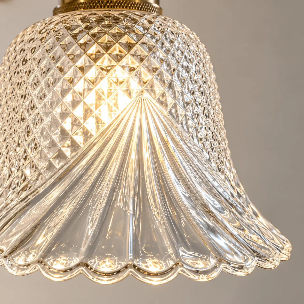 Groene glazen wandlamp